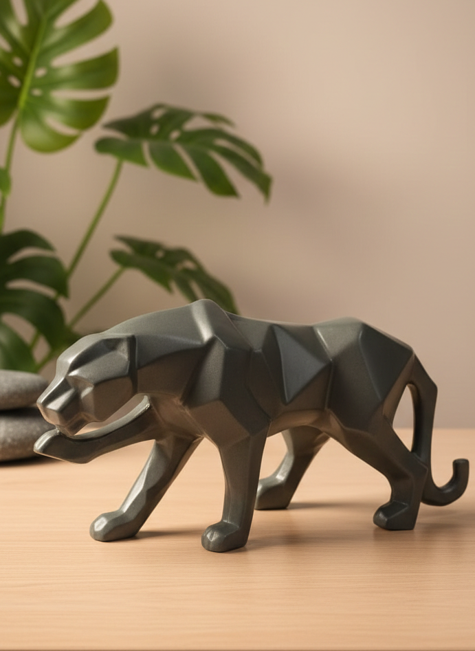 Origami-Inspired Geometric Panther Sculpture – Matte Charcoal